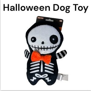 NWT wag&bone Smiling Skeleton Plush Dog Toy Black & White